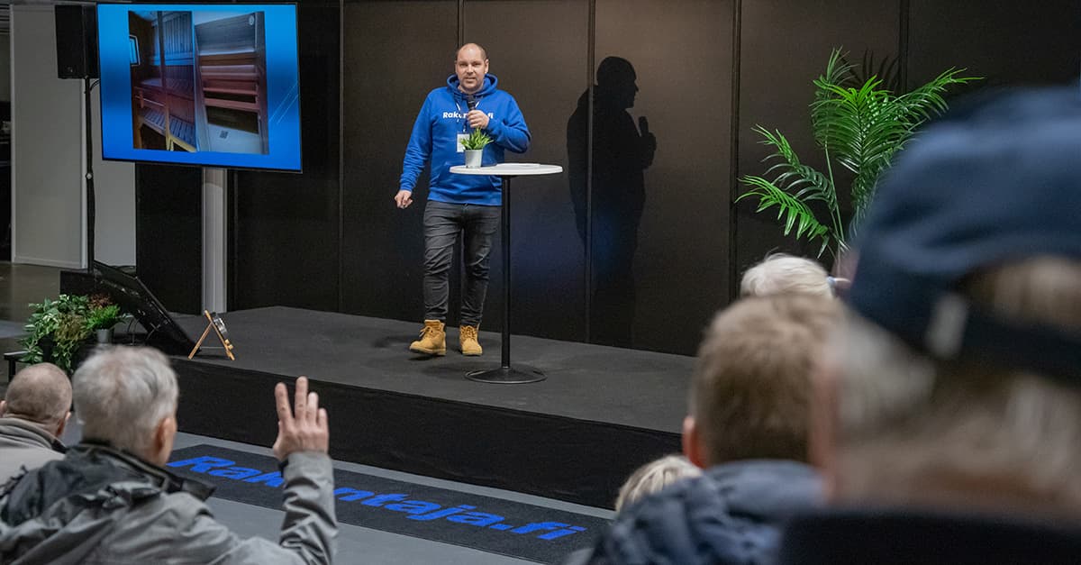 Perttu Sirviö tietoiskulavalla